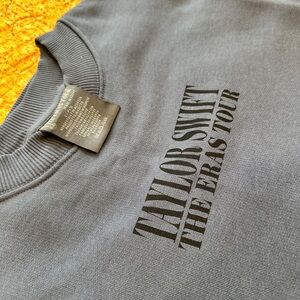Eras Tour Blue Crewneck M - Taylor Swift Swifties Gifts